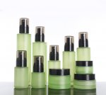 Cosmetics, skin care emulsion spray, black pump glass bottle